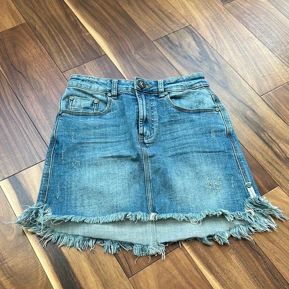 One Teaspoon Dresses & Skirts - ONE TEASPOON DENIM SKIRT SIZE 24